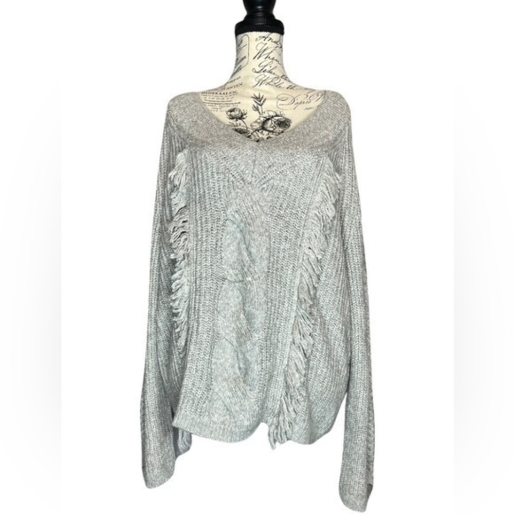 Abound Chunky Knit Fringe V-Neck Sweater size Large
